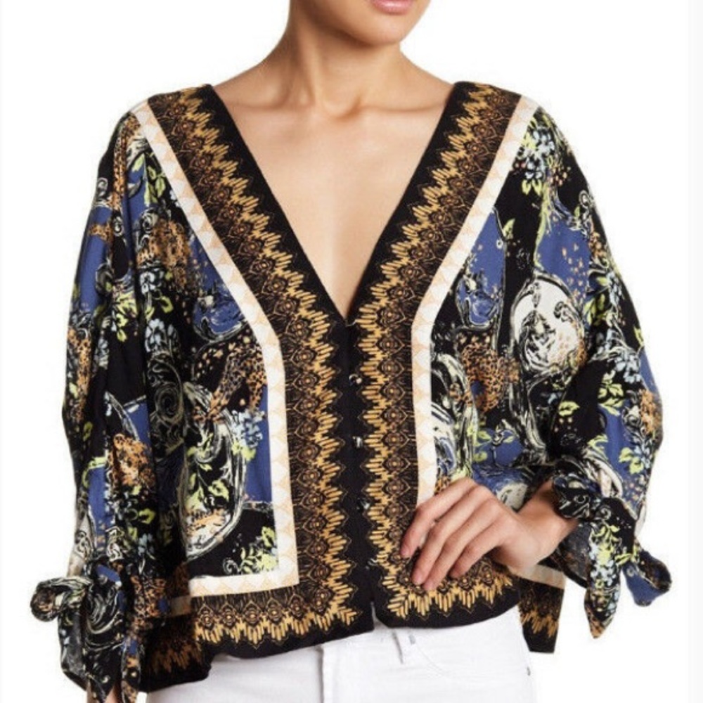 Free People Catch Me If You Can 3/4 Length Sleeve